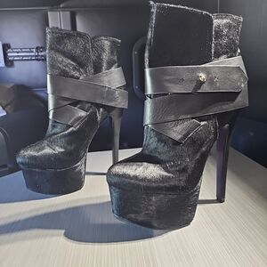 London Trash Monsta Black Pony Hair Platform Stiletto Heel Boots Size 8 PreOwned